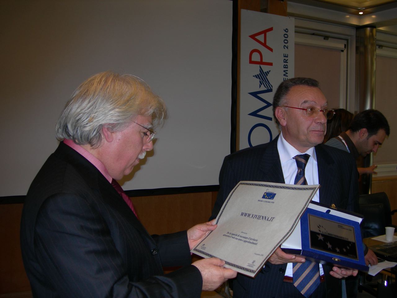 Premio Euromediterraneo 2006 a √i√i