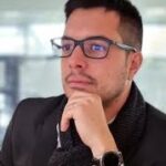 Il popolo degli specchi – by Steven Campagna