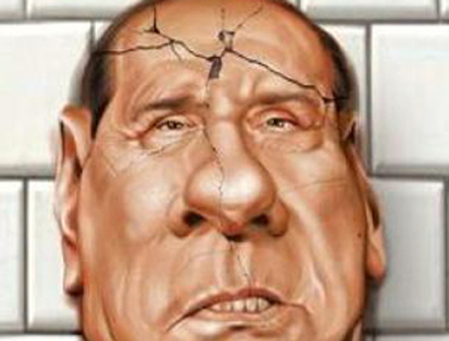 Bossi: Berlusconi faccia un passo di lato, laterale...