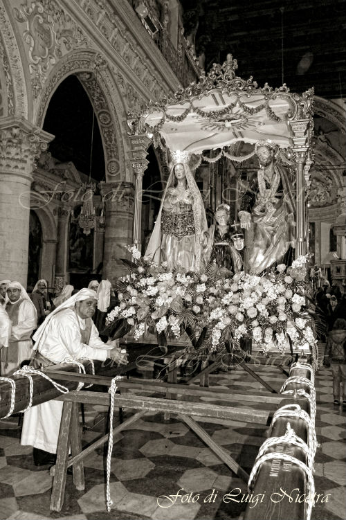 Enna. U Santu Patriarca: San Giuseppe - Le tavolate