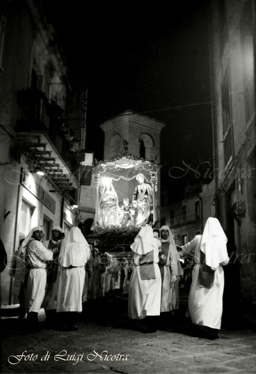 Enna. U Santu Patriarca: San Giuseppe - Le tavolate