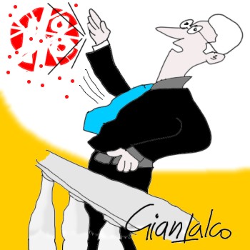 Buttato giù l'articolo 18 dal balcone di piazza Venezia