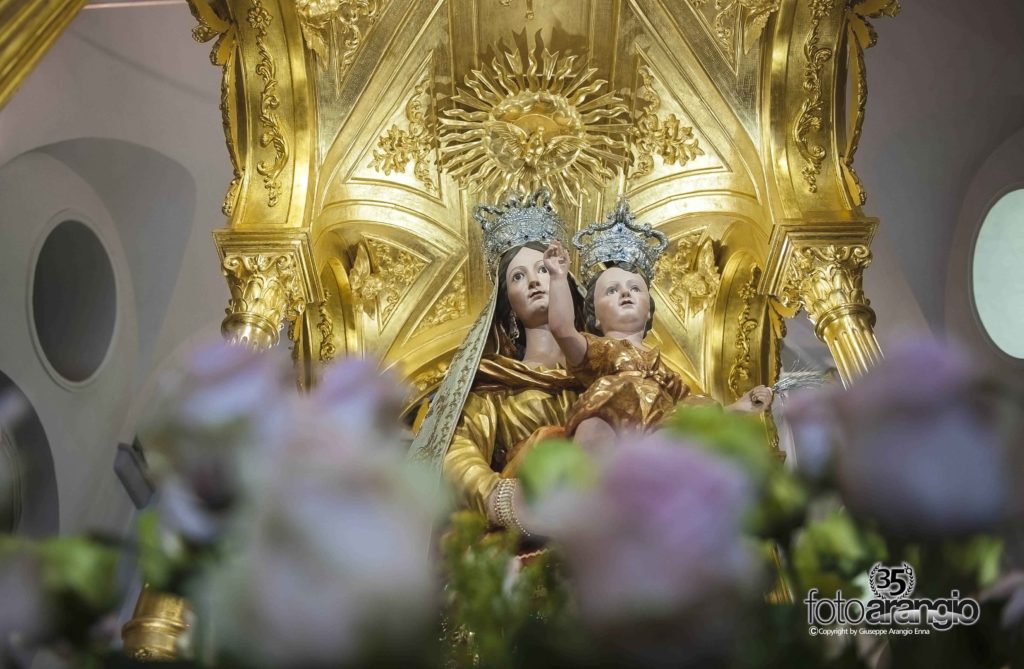 Enna. La festa di Maria SS. di Valverde (ultima domenica di agosto) - video processione