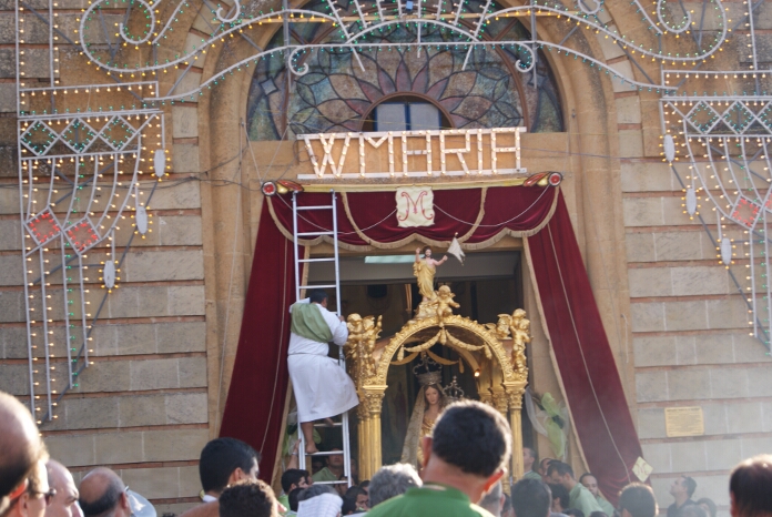 Enna. La festa di Maria SS. di Valverde (ultima domenica di agosto) - video processione