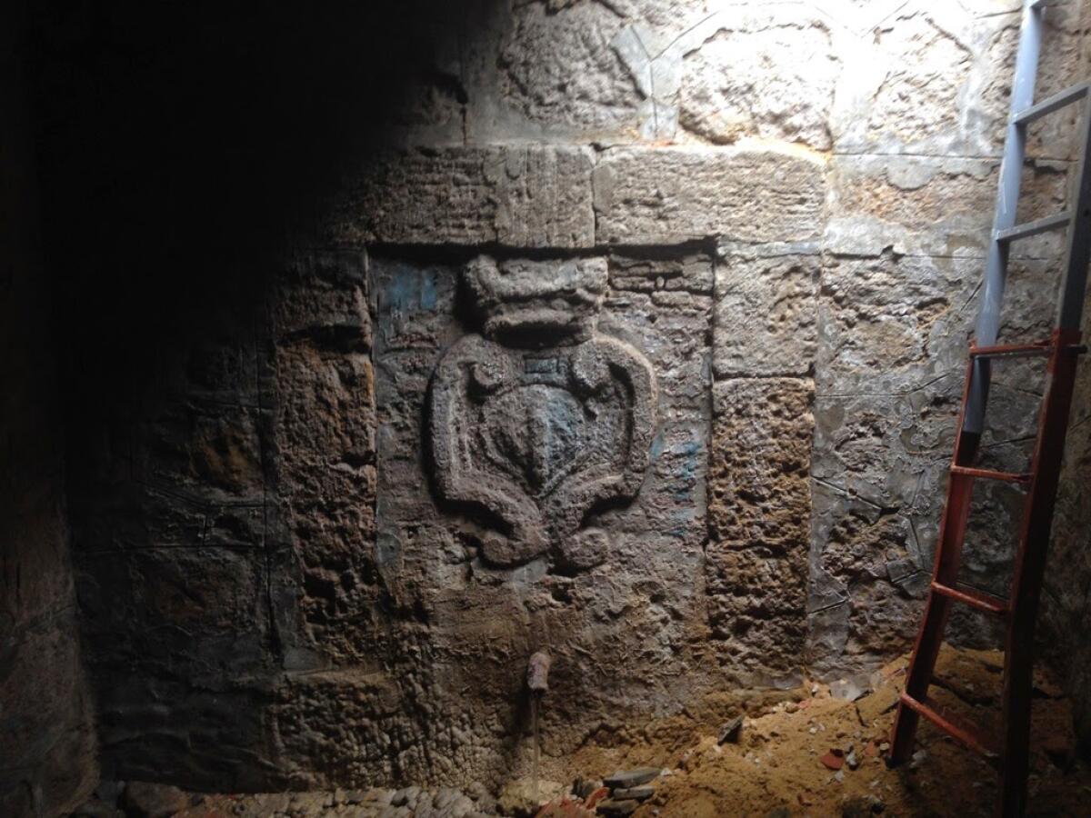 A Piazza Armerina riaffiora una fontana dell’800 durante dei lavori nel quartiere Canali - 