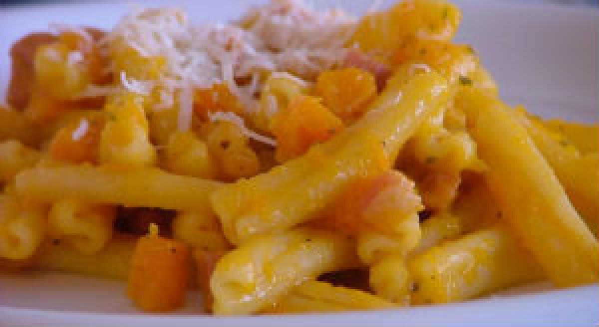 Primo piatto dal sapore autunnale: Pasta zucca e pancetta - 