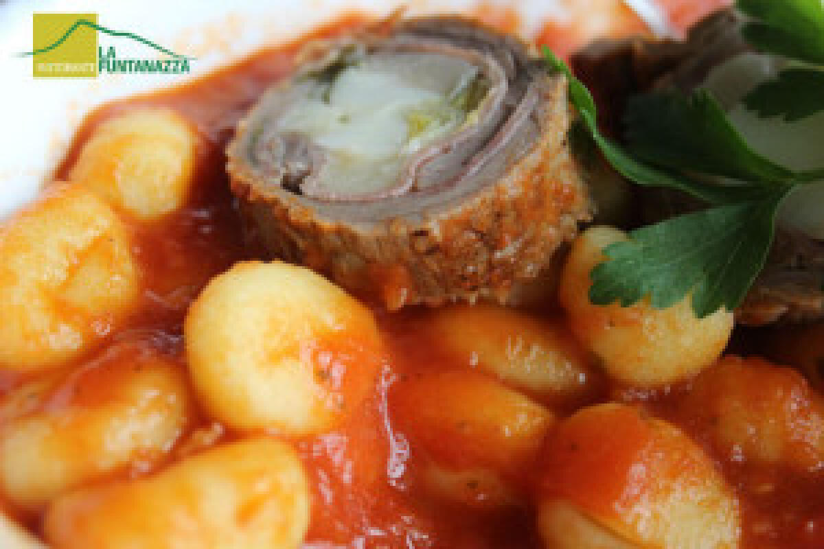 Gnocchi al sugo di carne ("bruciuluna") - 