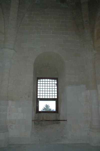 particolare-interno-delle-finestre-primo-piano