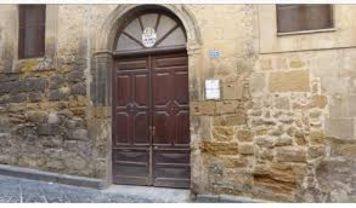 Enna. Il Liceo Ginnasio N. Colajanni e palazzo Pollacarini - 