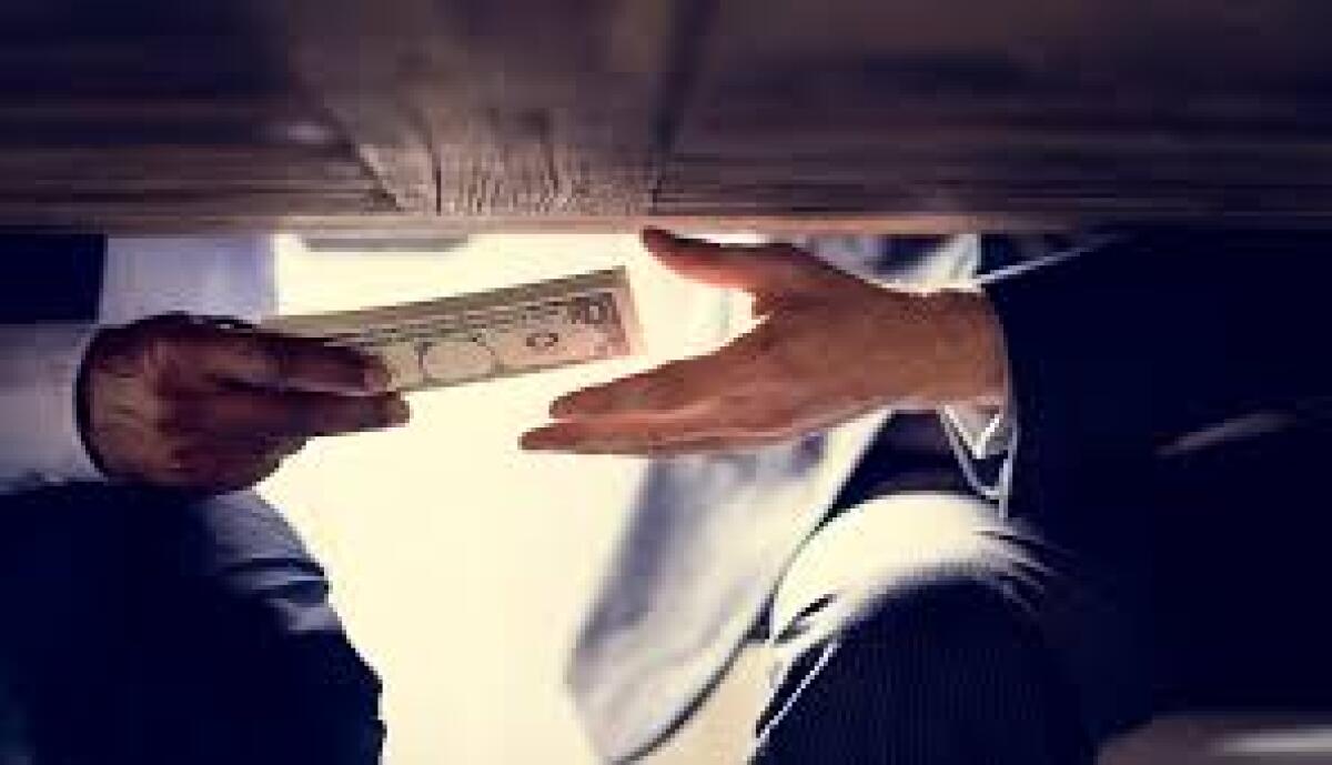 Tra il dire è il fare c’è di mezzo l’abuso d’ufficio - 