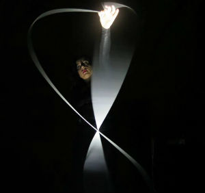 Enna √i√i: SPACETIME HELIX, torre di Federico: uno spettacolo di scultura-luce-suono