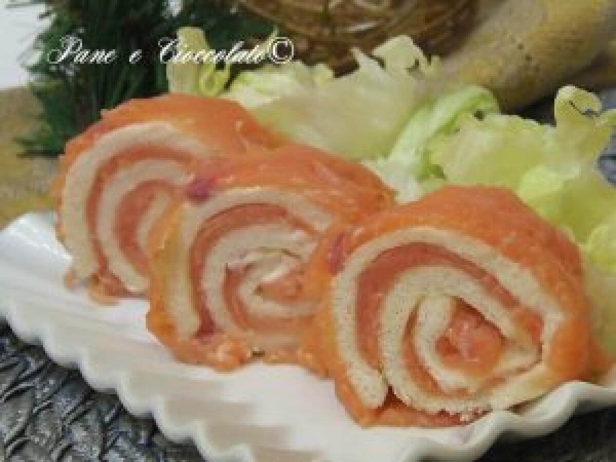 ROTOLI DI SALMONE E MAIONESE - 