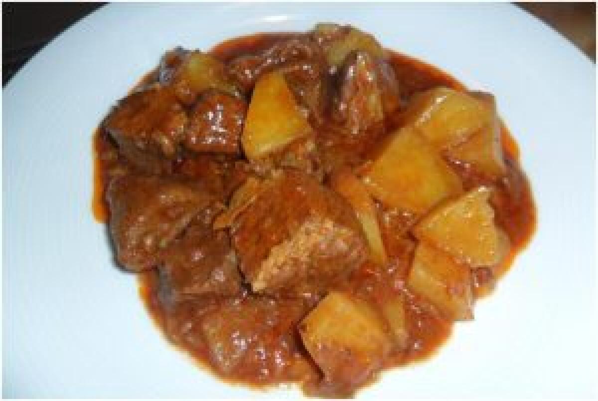 SPEZZATINO CON PATATE - 