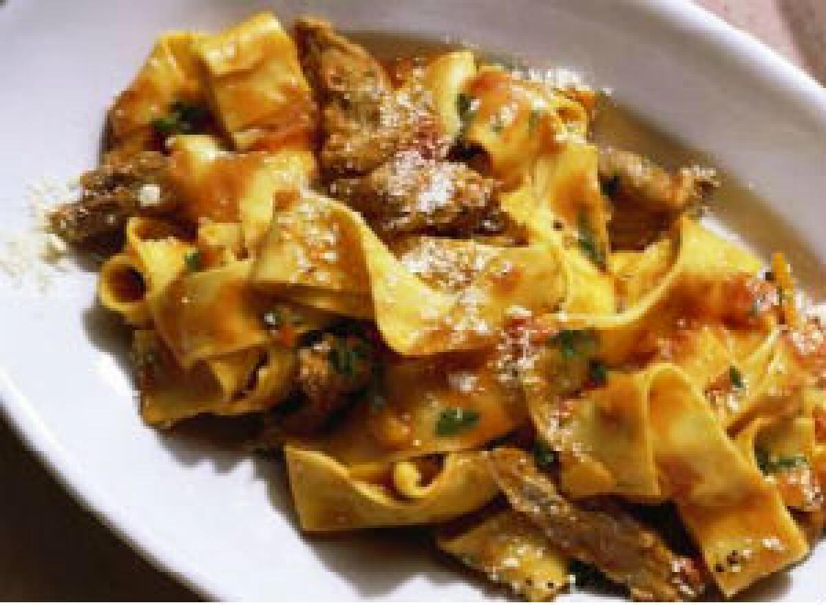 Pappardelle al ragù d'agnello e carciofi - 