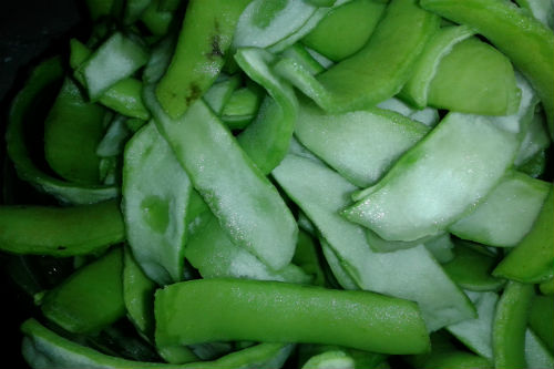 La cucina del giorno dopo.  “Scorze” di fave novelle in pastella