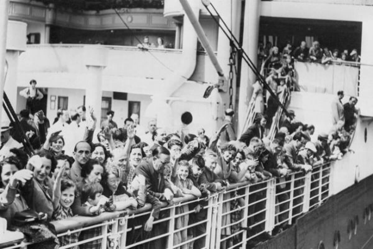 Una nave con 937 profughi diretta in America - 