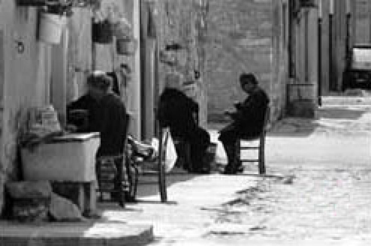 Invecchiare è un privilegio e una meta della società - 