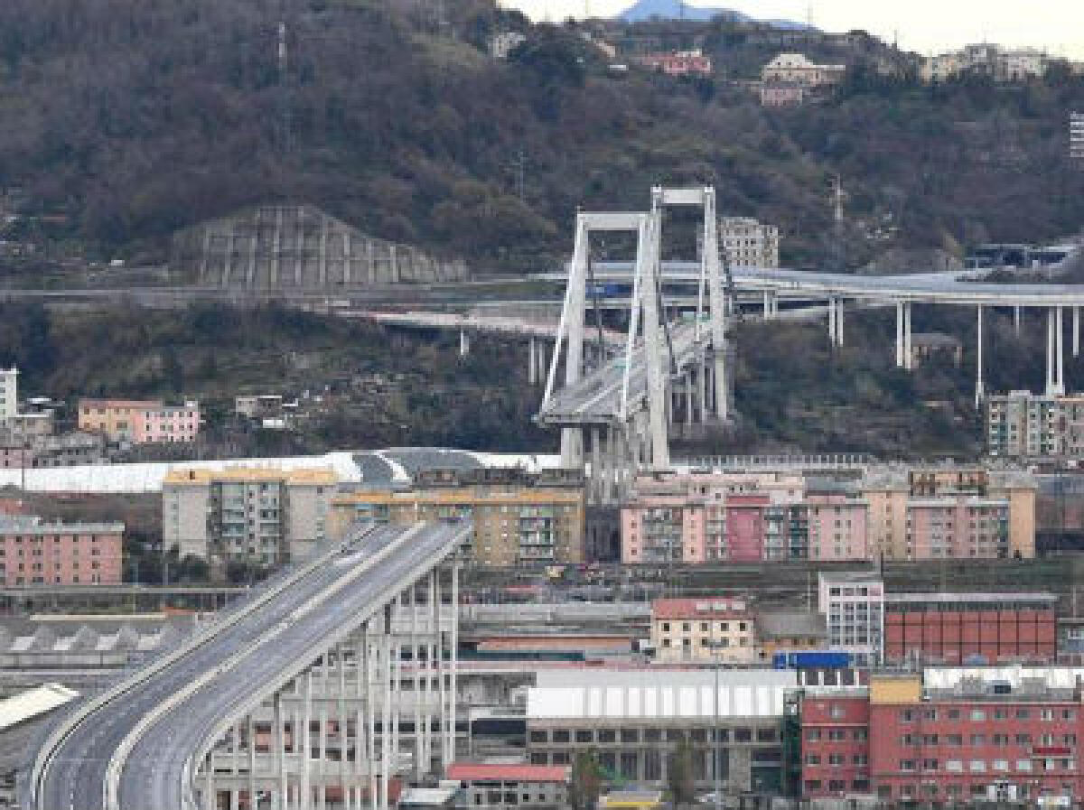 Buonuscita di 13 mln per il responsabile del ponte Morandi - 