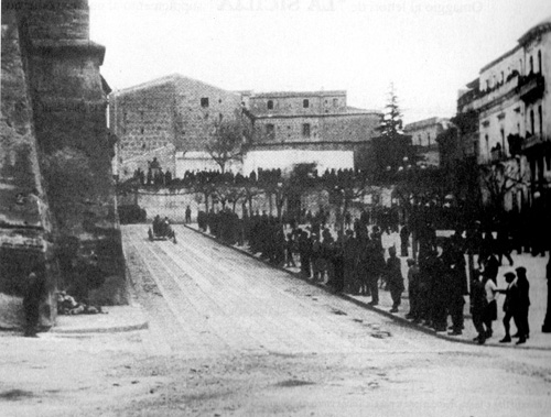 I profondi cambiamenti urbanistici di Enna (foto antiche)