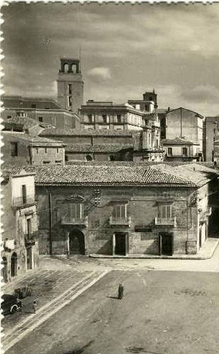 I profondi cambiamenti urbanistici di Enna (foto antiche)