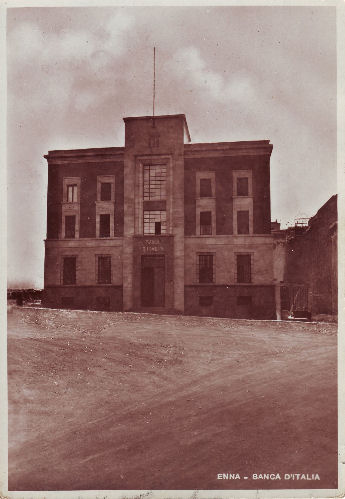 I profondi cambiamenti urbanistici di Enna (foto antiche)