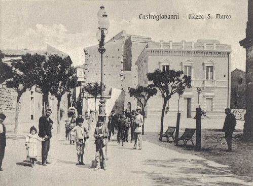 I profondi cambiamenti urbanistici di Enna (foto antiche)