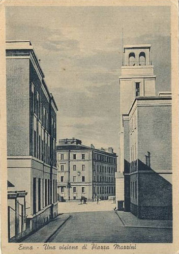 I profondi cambiamenti urbanistici di Enna (foto antiche)