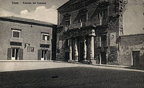 I profondi cambiamenti urbanistici di Enna (foto antiche)