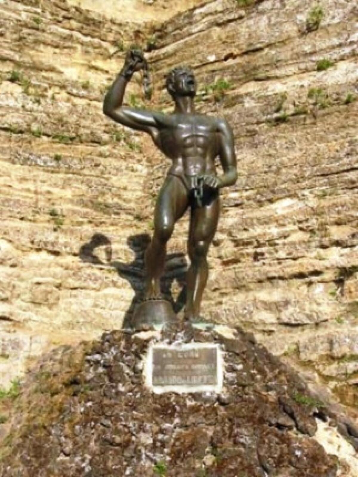 Enna nel 1960 veniva realizzata la statua di Euno - 