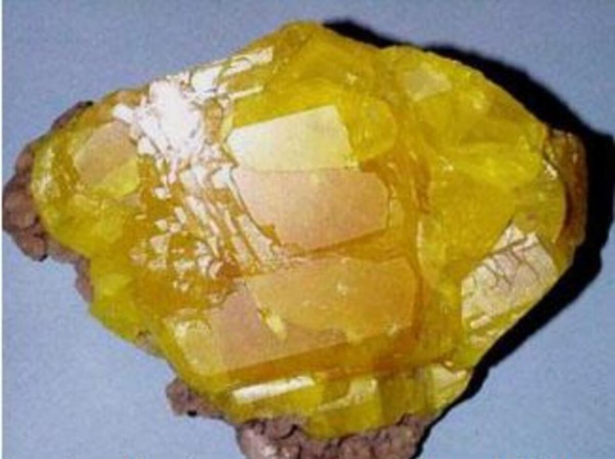 Assoro, sottosuolo le miniere di zolfo, salgemma, tufi, alabastro e gesso - 