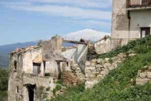 Regalbuto ieri, oggi, le piazze e i quartieri particolari