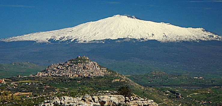 Assoro, sottosuolo le miniere di zolfo, salgemma, tufi, alabastro e gesso