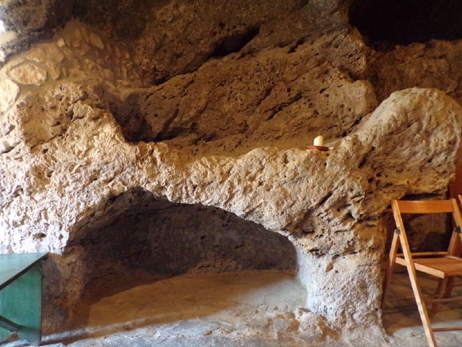 L’insediamento di Agira in età medievale dai dati storici e archeologici - Tesi Laurea by Ausilia Cardaci