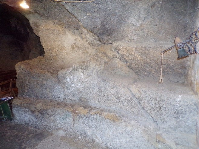 L’insediamento di Agira in età medievale dai dati storici e archeologici - Tesi Laurea by Ausilia Cardaci