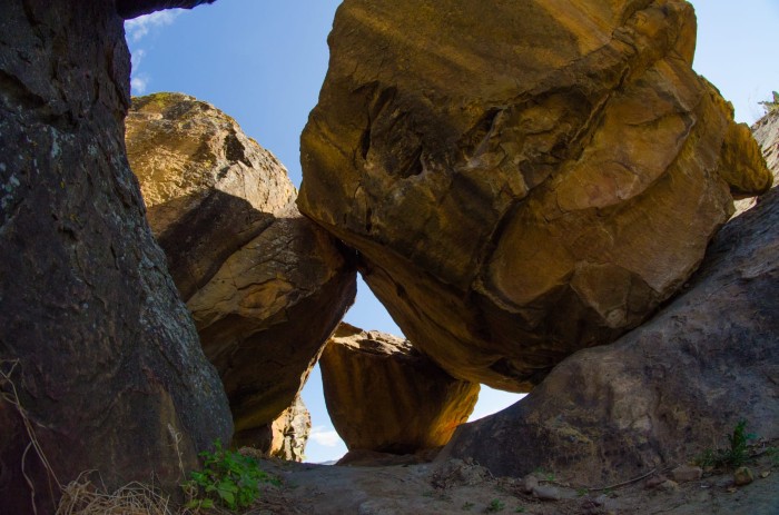 Da Cézanne a Picasso, da Kandinskij a Miró, i maestri del '900 europeo dialogano con le incisioni rupestri di Centuripe