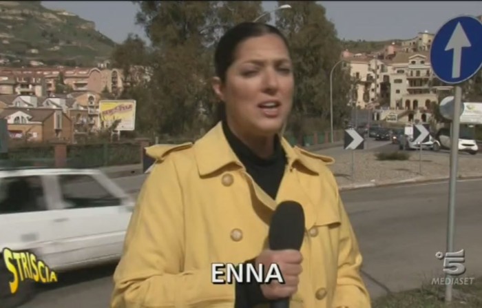 Comune di Enna. Cittadinanza onoraria per Stefania Petyx?