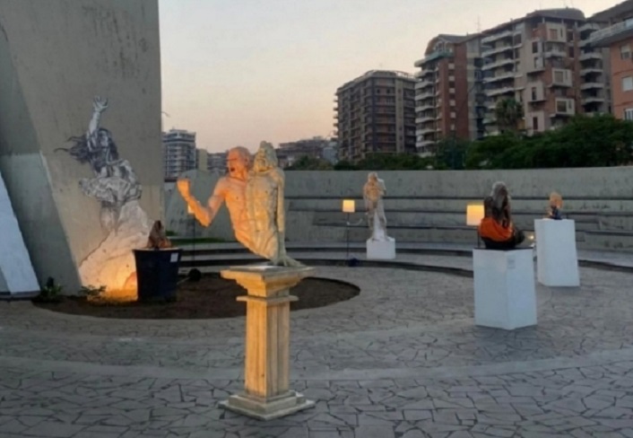 Igor Castellano, il poliedrico artista troinese, in mostra al Monu Gallery di Catania