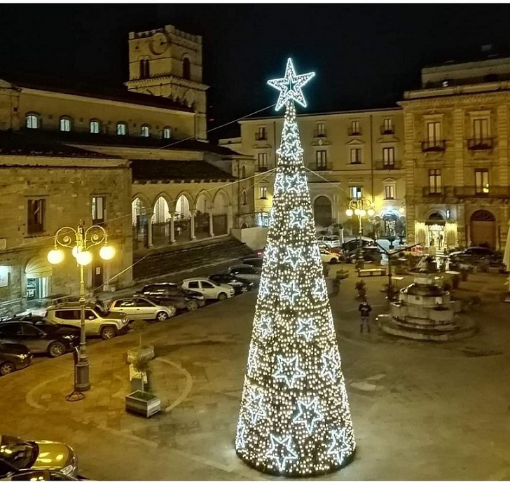 √i√i – Personaggio dell’anno 2023: Luigi Bonelli, sindaco di Nicosia