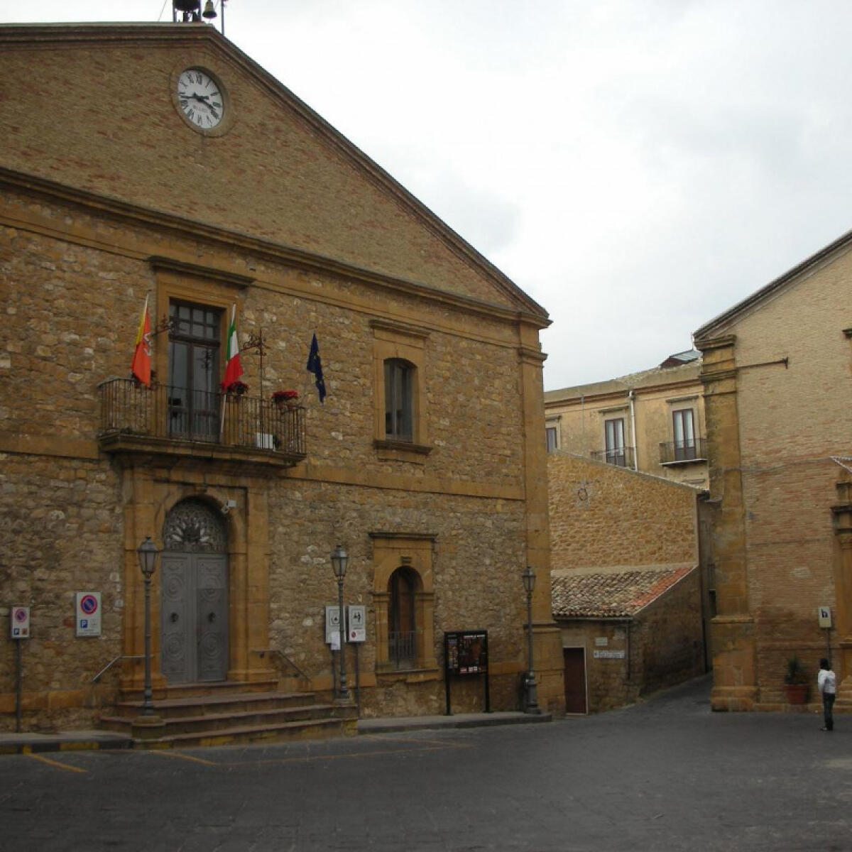 Bocciato il piano di riequilibrio per far uscire il Comune di Aidone dal dissesto finanziario - 