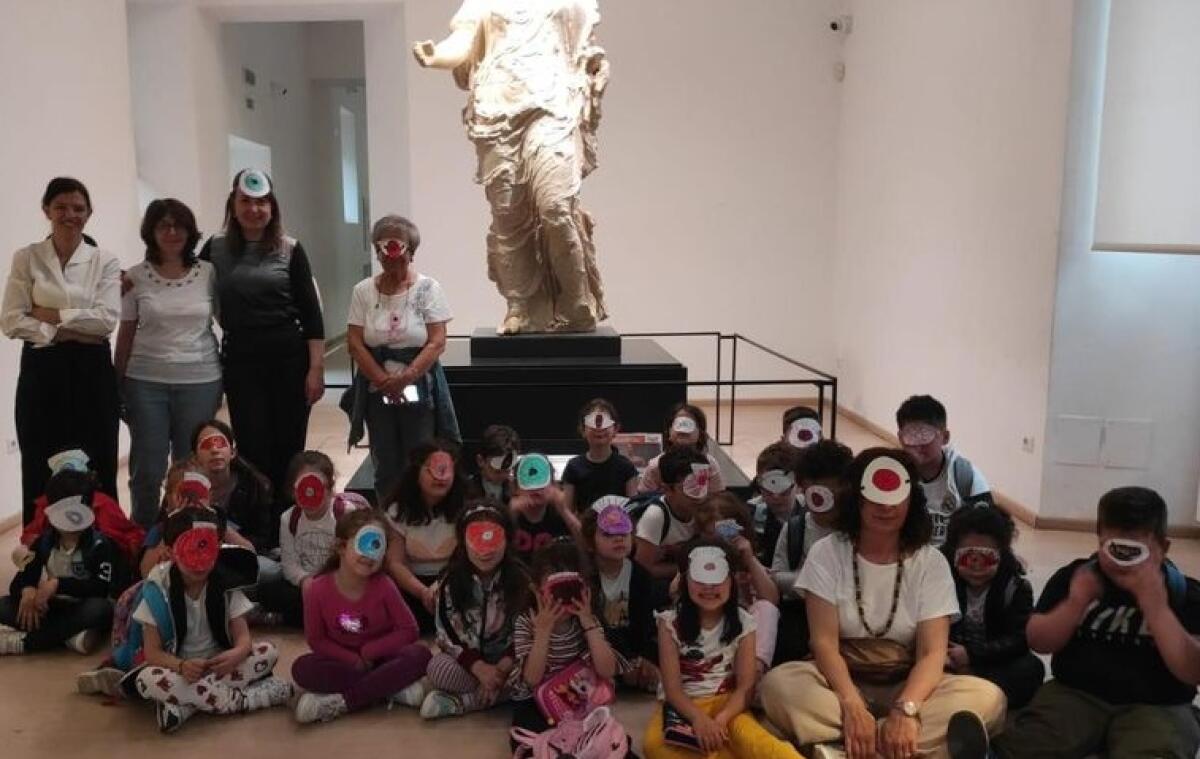 Aidone. "Occhio al Ciclope" e" Il mostro peloso": al museo, la lettura ad alta voce incanta i bambini - 