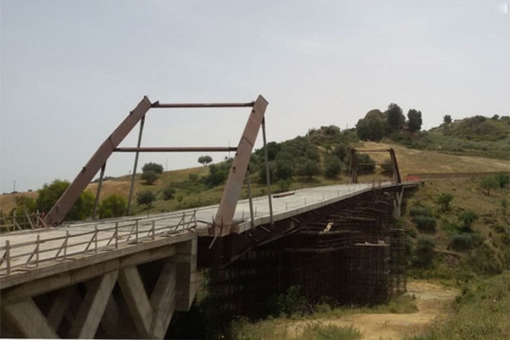 Gagliano C.to: finanziamenti della Rocca e del ponte Gagliano - Agira