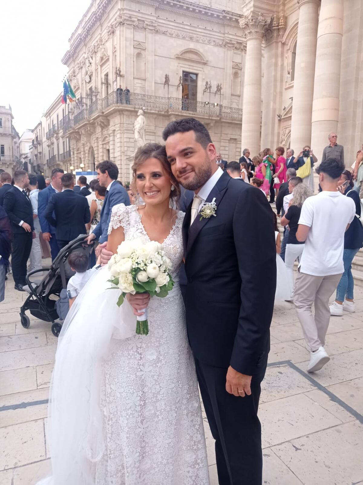 A Siracusa nel giorno del G7 nozze, lei di Gagliano C.to, e la Meloni fa gli auguri agli sposi - 