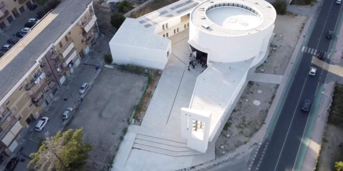 Nuova Chiesa parrocchiale di Santa Lucia ad Enna bassa - una festa taciuta e contestata! - 