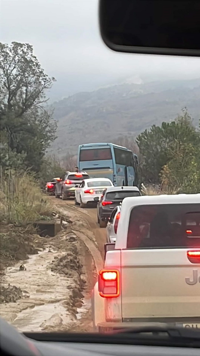 Situazione disastrosa della Sp 22 Gagliano - Agira a seguito della pioggia