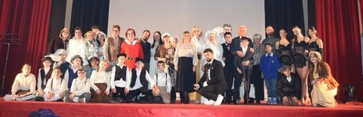 Troina: torna in scena lo spettacolo teatrale “Canto di Natale” - 