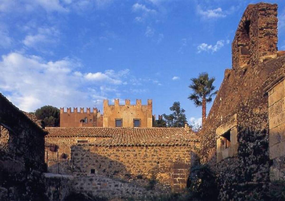 Centuripe. Il Borgo e il Castello di Carcaci - 