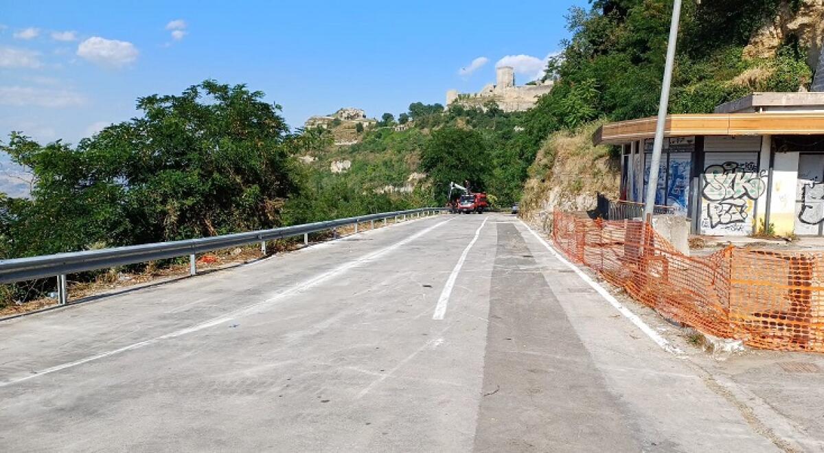 Viabilità Enna. Riapre l'ultimo miglio della Panoramica Sp 28 come area parcheggi, disponibili 150 posti auto - 