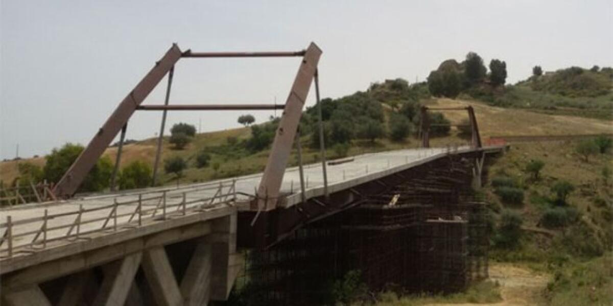 Progettazione del nuovo tratto in variante della Sp22 Gagliano-Agira, atteso dal 2008 - 