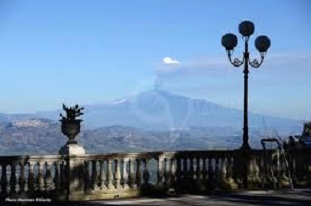 Enna. Al Belvedere aggredisce agenti di Polizia e Carabinieri arrestato giovane ennese - 