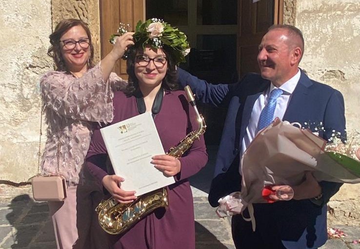 Gagliano C.to - tesi di Giusy Di Fini: "Il saxofono e le donne, dall'emarginazione alle emancipazione"